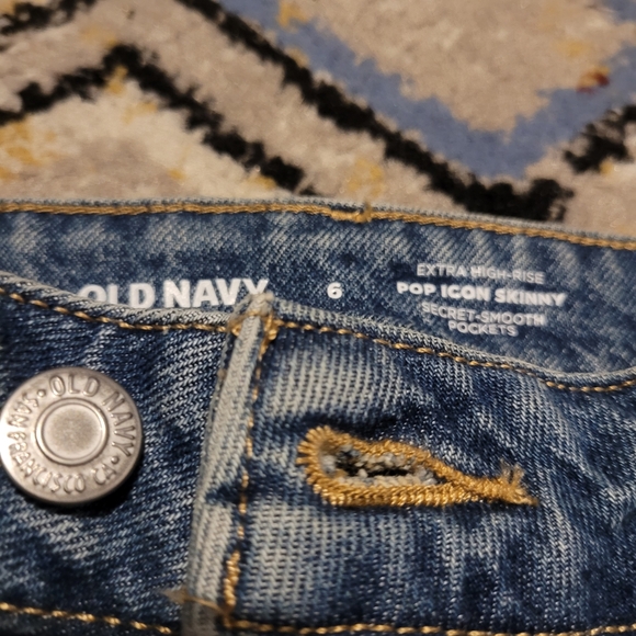 Old Navy Classic Blue Jeans Size 6 Pop Icon Skinny Denim New - Picture 2 of 7